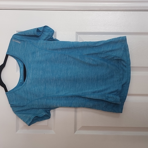 Reebok Tops - 🌞Reebok shirt